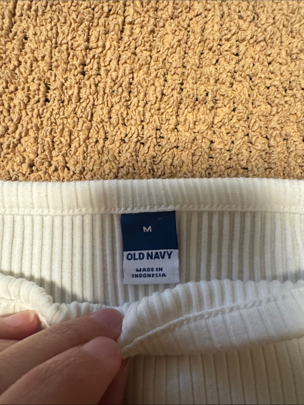 Old Navy White Ribbed Halter-Style Cami - Picture 2 of 3